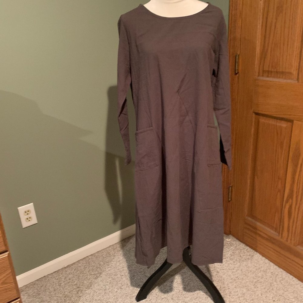 LONG SLEEVE GREEN DRESS WITH POCKETS  SIZE XL  #371